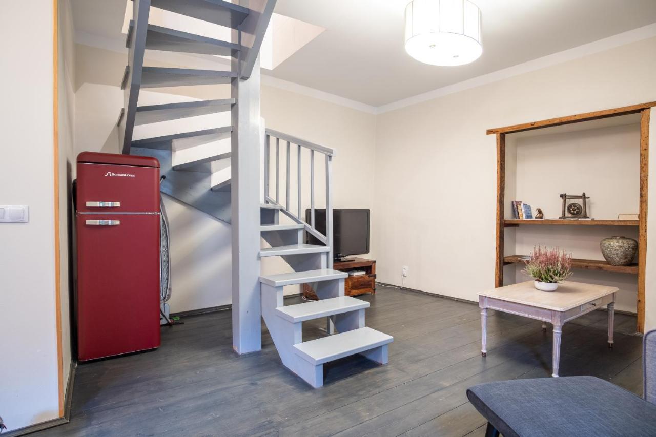Dream Stay - Bright 2-Bedroom 2-Floor Old Town Apartment Tallinn Eksteriør bilde
