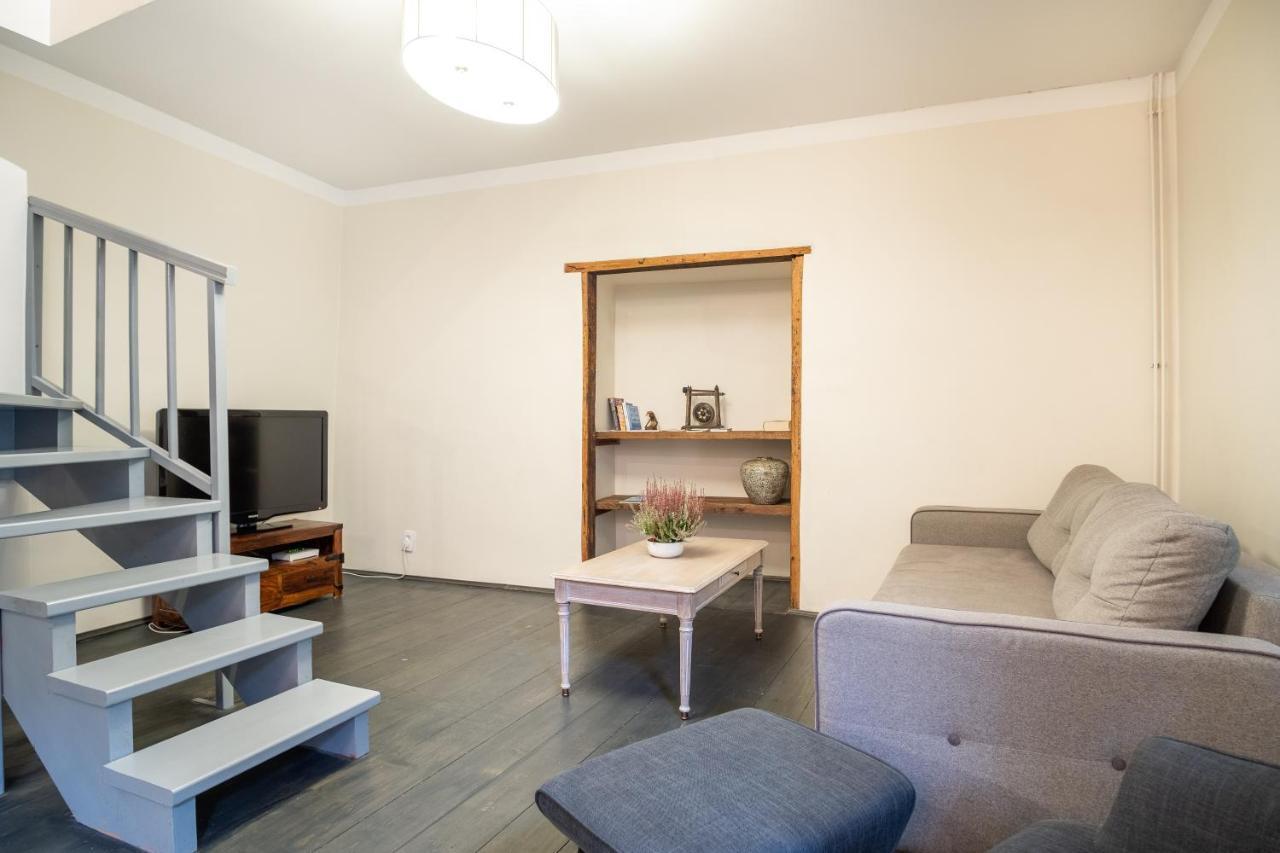 Dream Stay - Bright 2-Bedroom 2-Floor Old Town Apartment Tallinn Eksteriør bilde