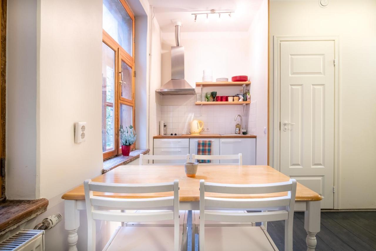 Dream Stay - Bright 2-Bedroom 2-Floor Old Town Apartment Tallinn Eksteriør bilde