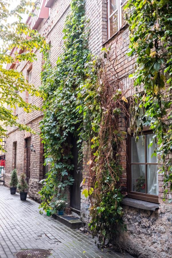 Dream Stay - Bright 2-Bedroom 2-Floor Old Town Apartment Tallinn Eksteriør bilde